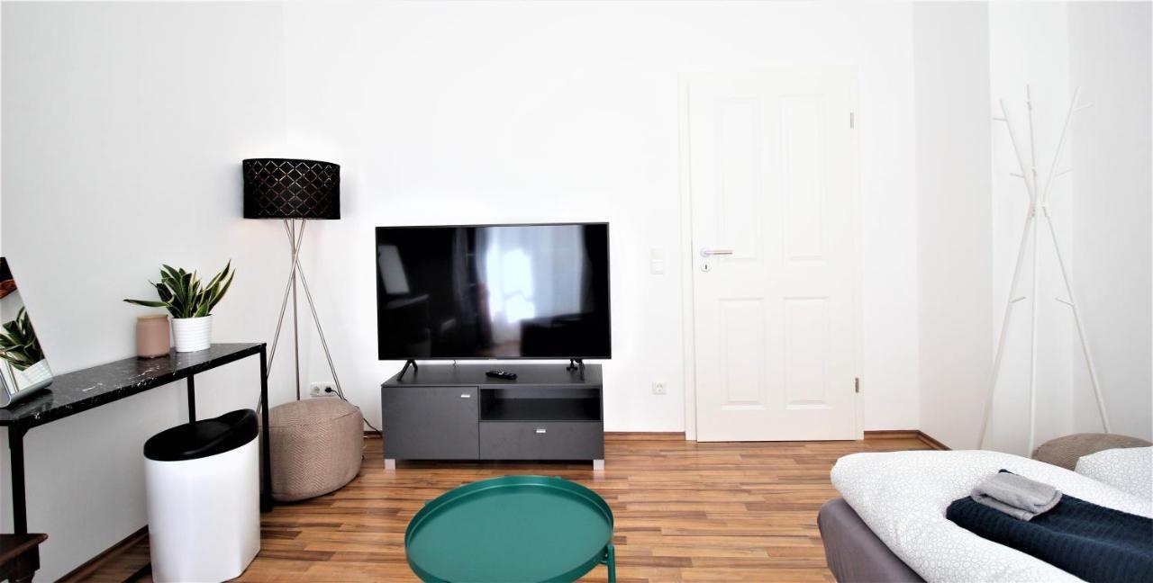 ➤Private Room - Heart Of Downtown With Terrace Würzburg Esterno foto