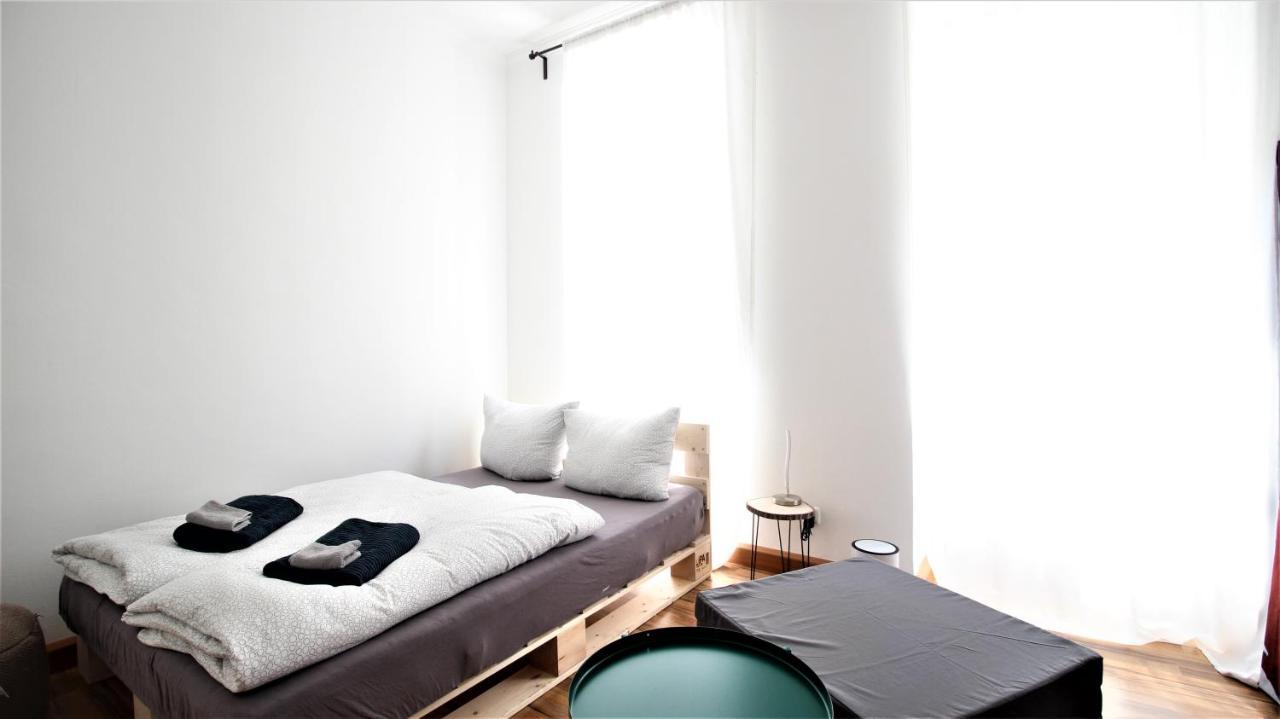 ➤Private Room - Heart Of Downtown With Terrace Würzburg Esterno foto